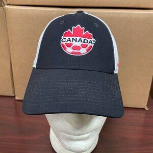 Nike Canada Soccer Team Baseball Hat Mesh Cap Legacy91 Dri Fit OSFM